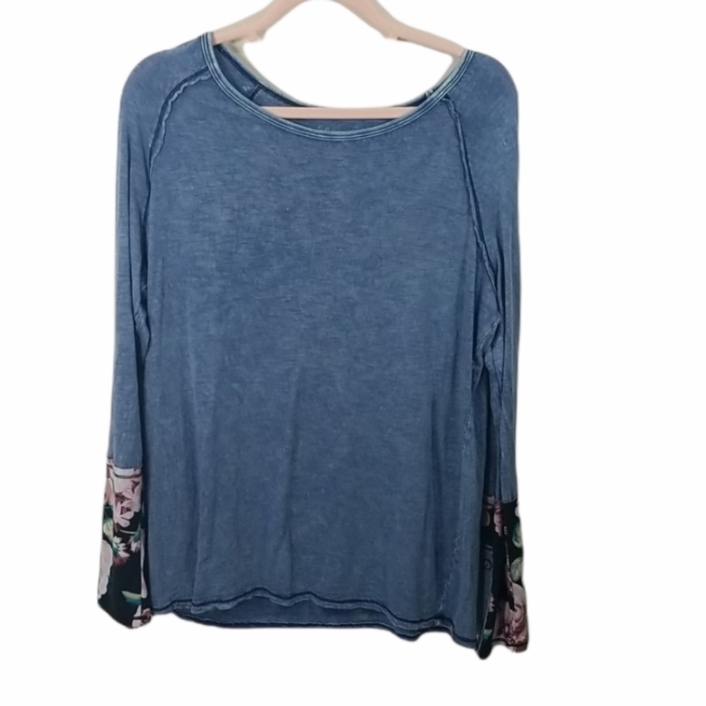 Soft Surroundings Blue Floral Long Sleeve Top